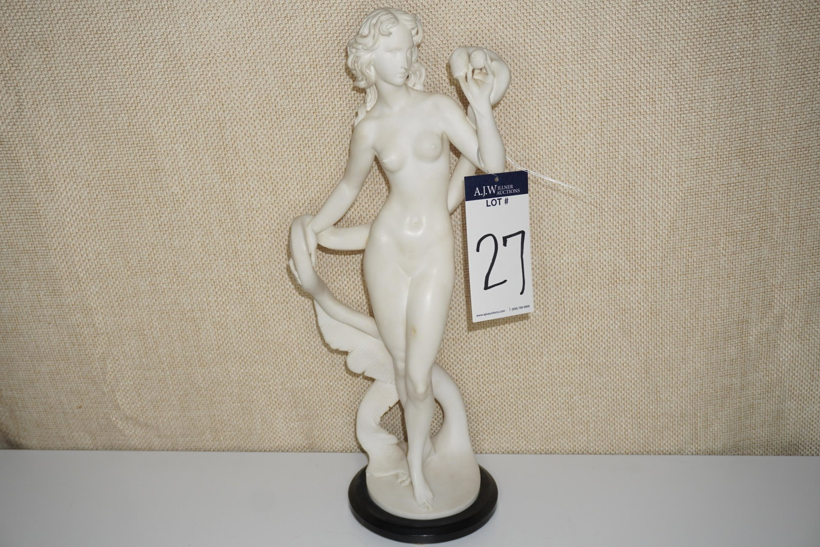 MARBLE GARDEN OF EDEN "EVE" STATUE: MARBLE GARDEN OF EDEN "EVE" STATUE, 20"H, VERY GOOD CONDITION