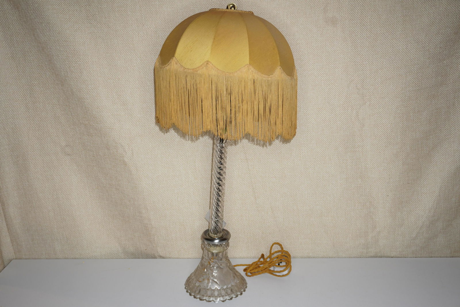 VINTAGE CUT CRYSTAL GLASS LAMP W/ SILK SHADE (1 of 7)