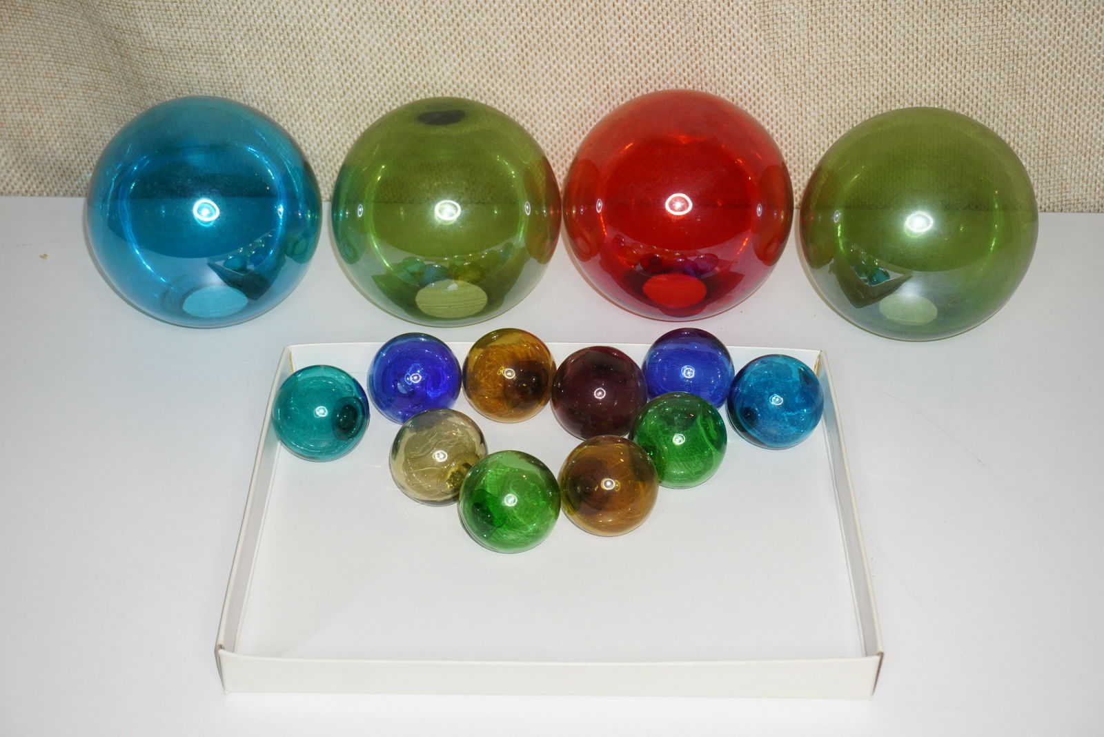 GROUP OF 14 VINTAGE HAND BLOWN GLASS BALLS (1 of 5)