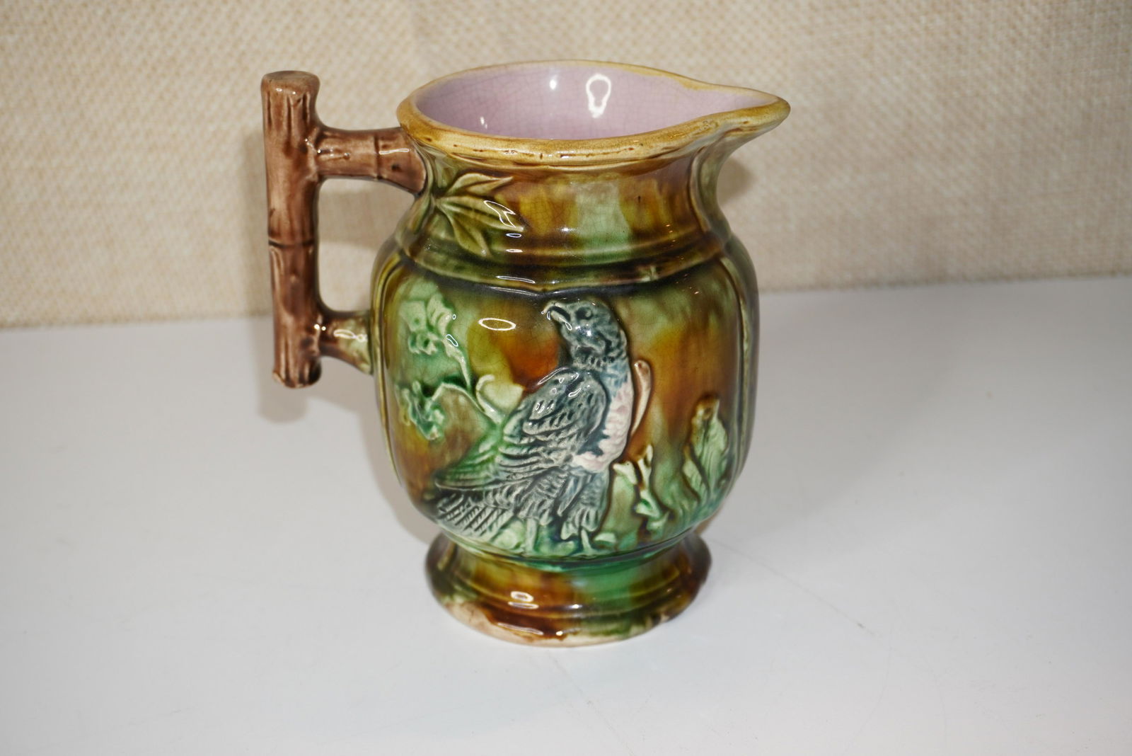 VINTAGE MAJOLICA POTTERY PITCHER (1 of 3)