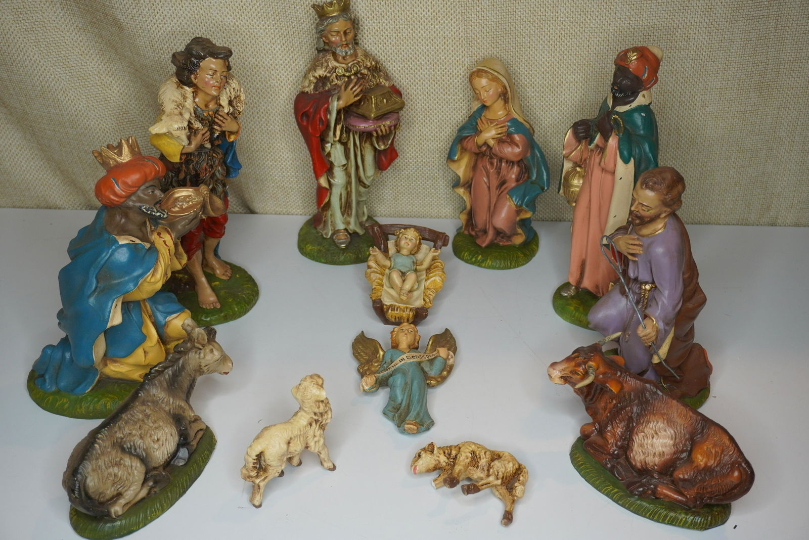 VINTAGE 13 PIECE NATIVITY SET MADE IN ITALY (1 of 5)