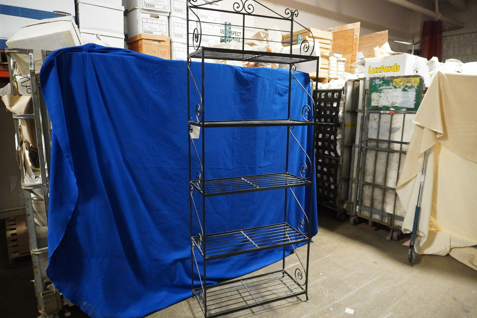 5 SHELF BLACK METAL BAKERS RACK (1 of 4)