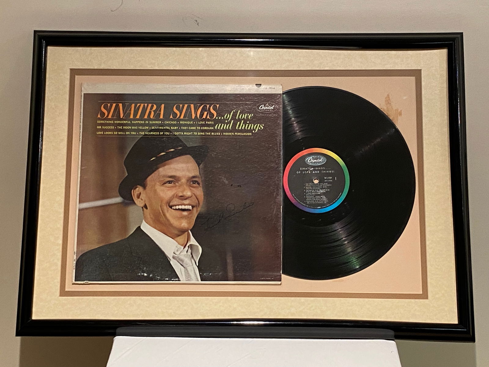 Certified Sinatra Sings?Frank Sinatra Signed Framed Record Album (1 of 9)