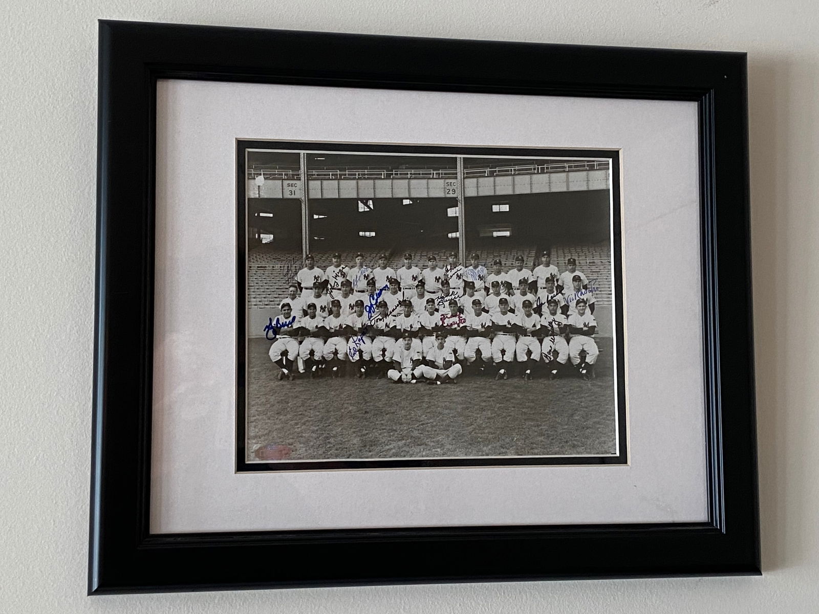 Certified Multi-Signed 1952 NY Yankees Roster 8 x 10 Photograph (1 of 8)