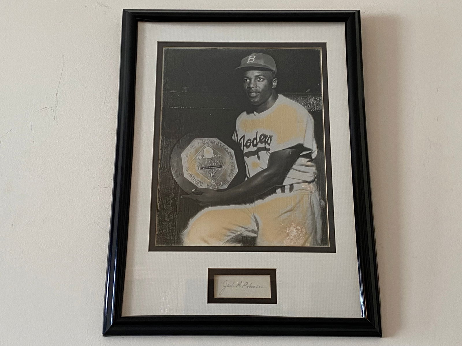 Certified Jackie Robinson Autograph Cut along w/ 11 x14 Photograph (1 of 8)