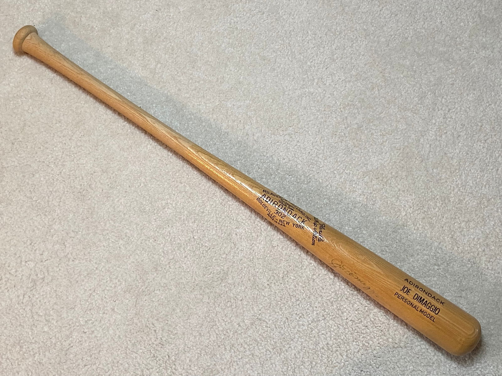 Certified Joe DiMaggio Signed Adirondack Baseball Bat (1 of 7)
