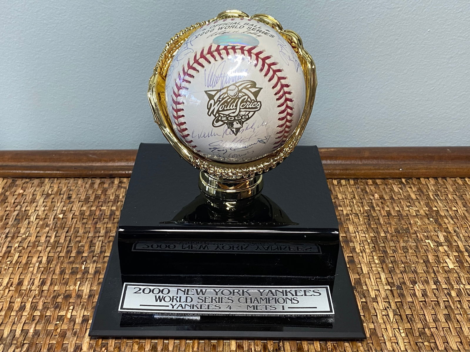 Certified 2000 NY Yankees World Series Champions Team Signed Baseball (1 of 11)