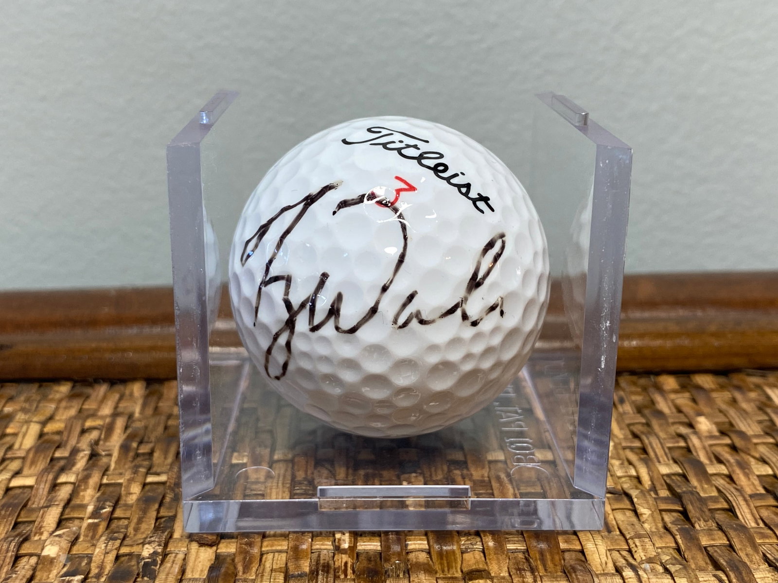 Tiger Woods Signed Golfball (1 of 3)