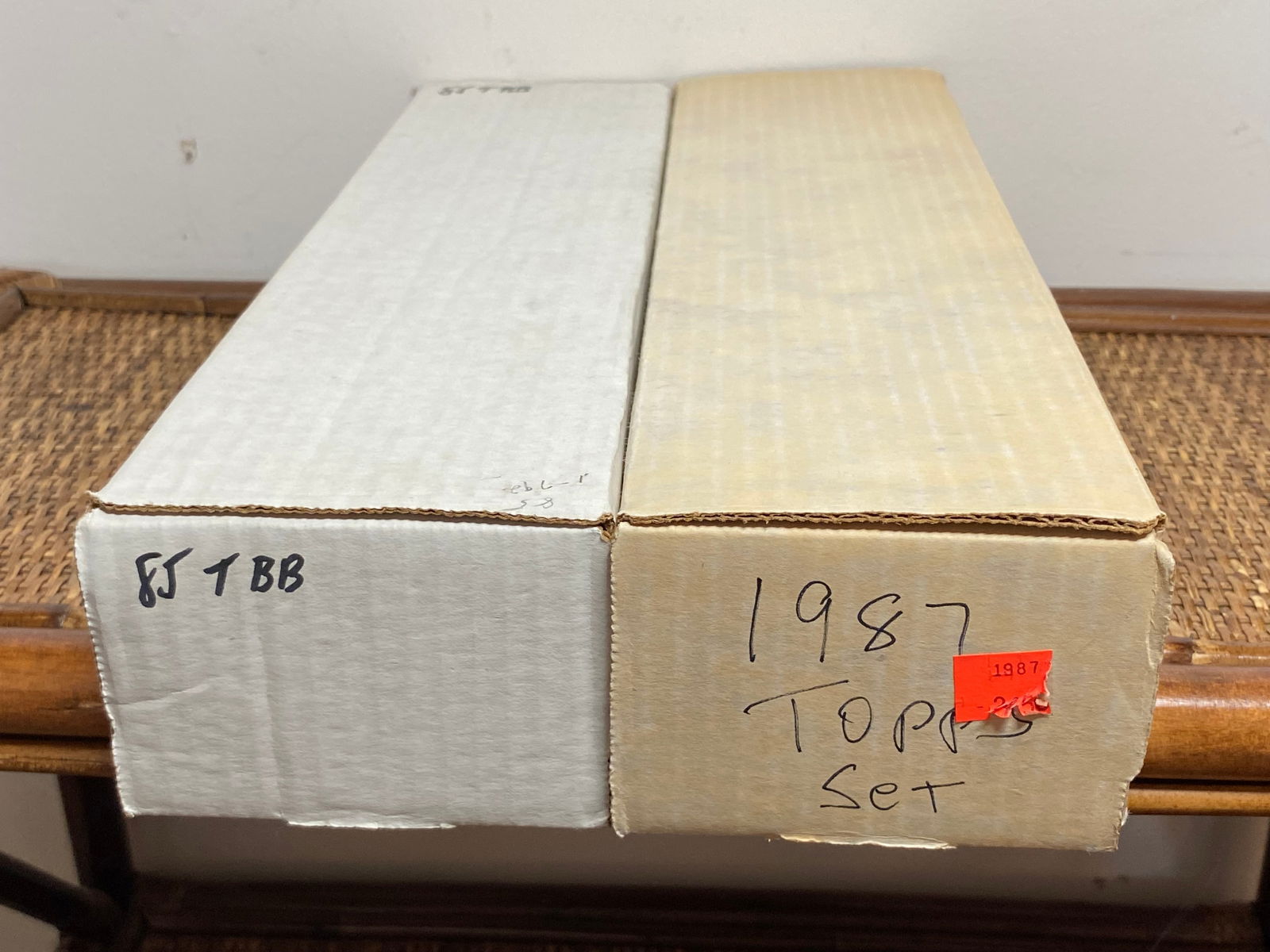 Topps 1985 and Mint 1987 Baseball Card Set (2 Pieces) (1 of 11)