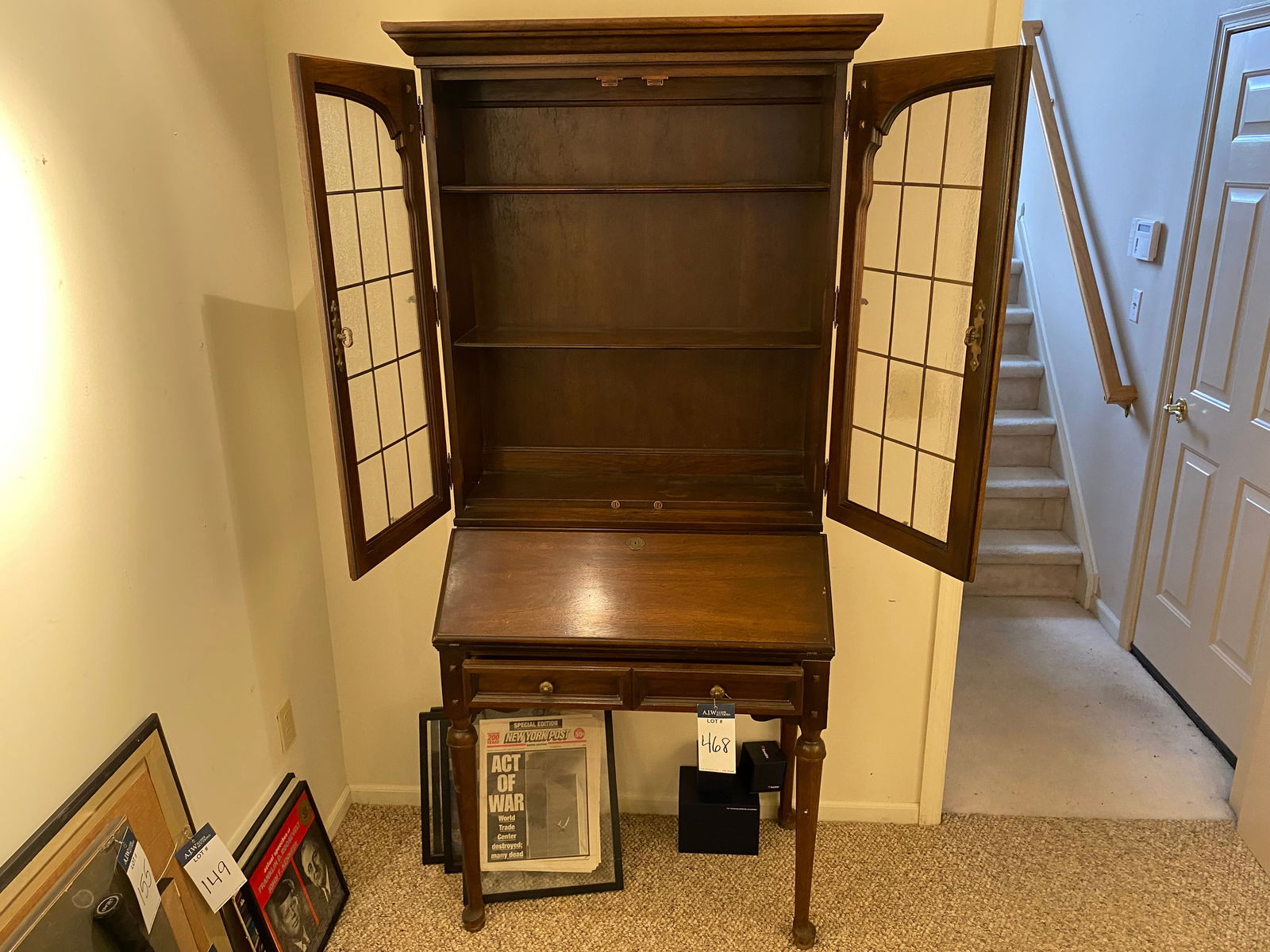 Vintage Thomasville Hutch Secretary Desk: Frosted Glass
