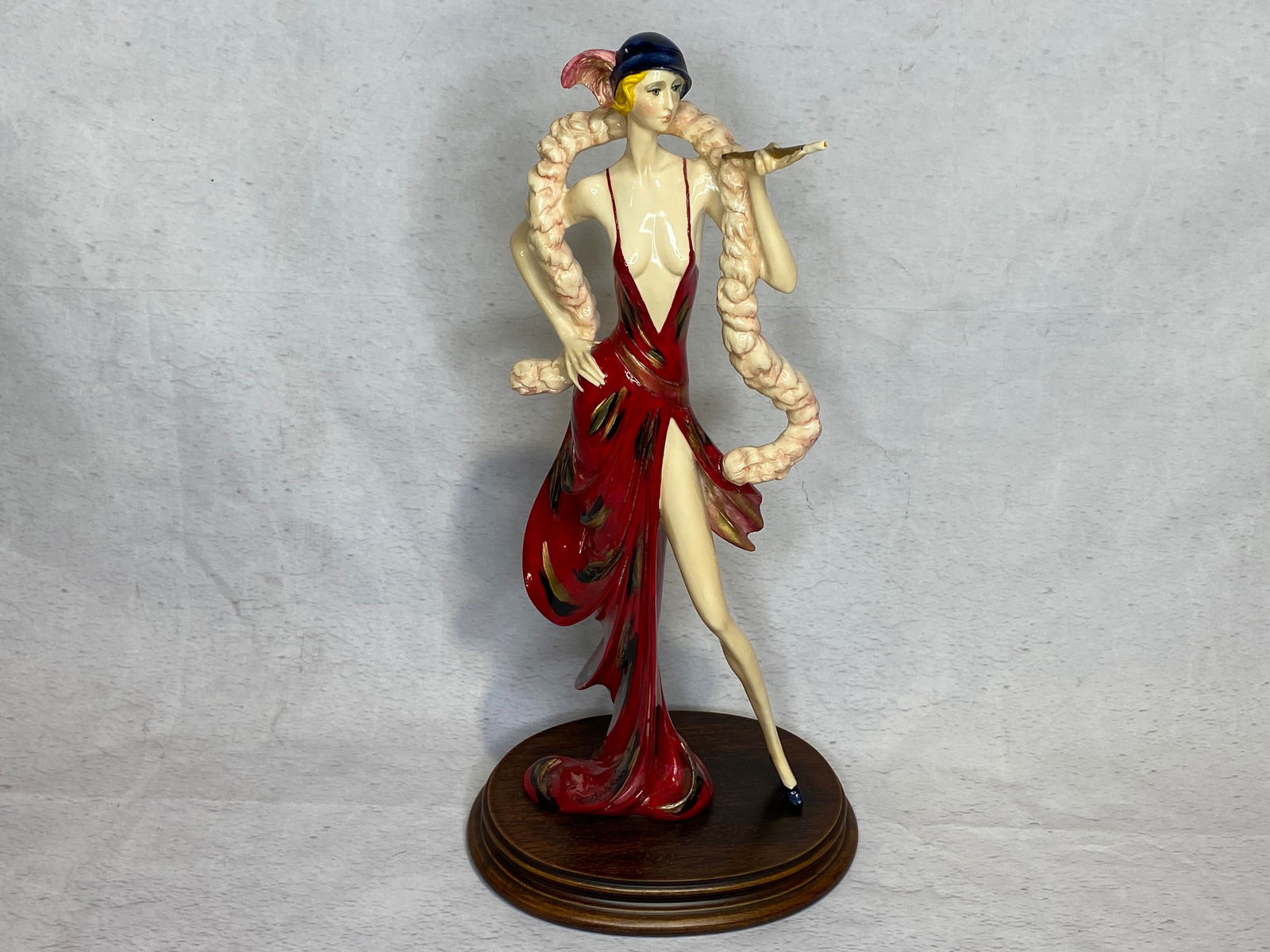 VINTAGE SIGNED AMILCARE SANTINI " WOMAN WITH CIGARETTE " SCULPTURE (1 of 7)