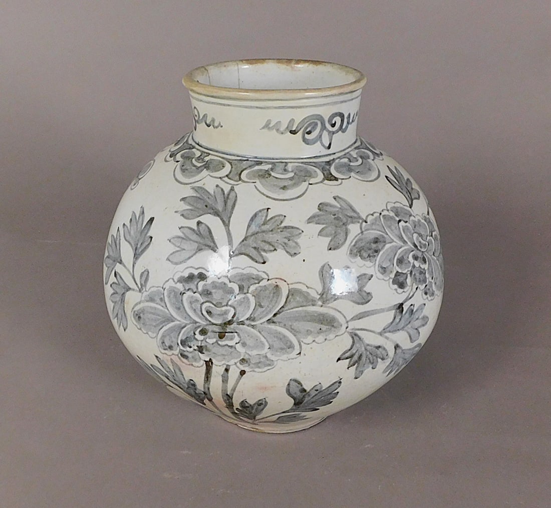 Korean Blue and White Glazed Jar 19th Century (1 of 9)