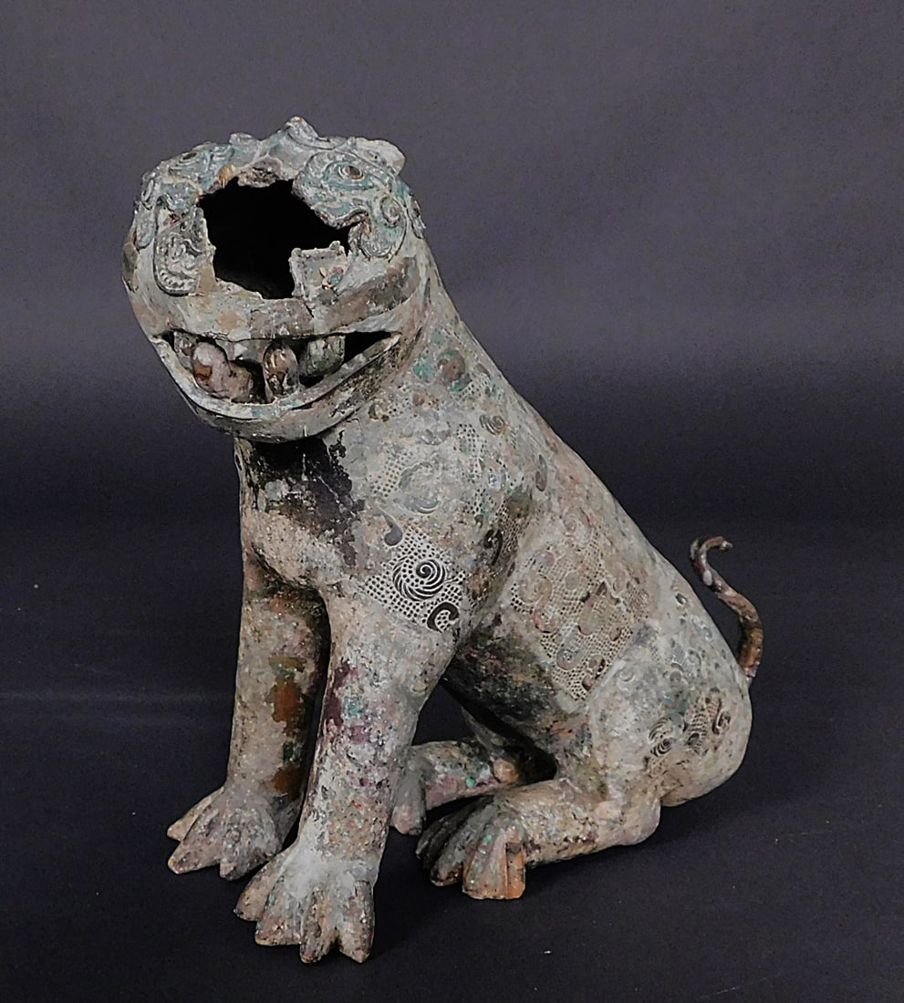 Seated Bronze Tiger Shang Dynasty (1 of 13)