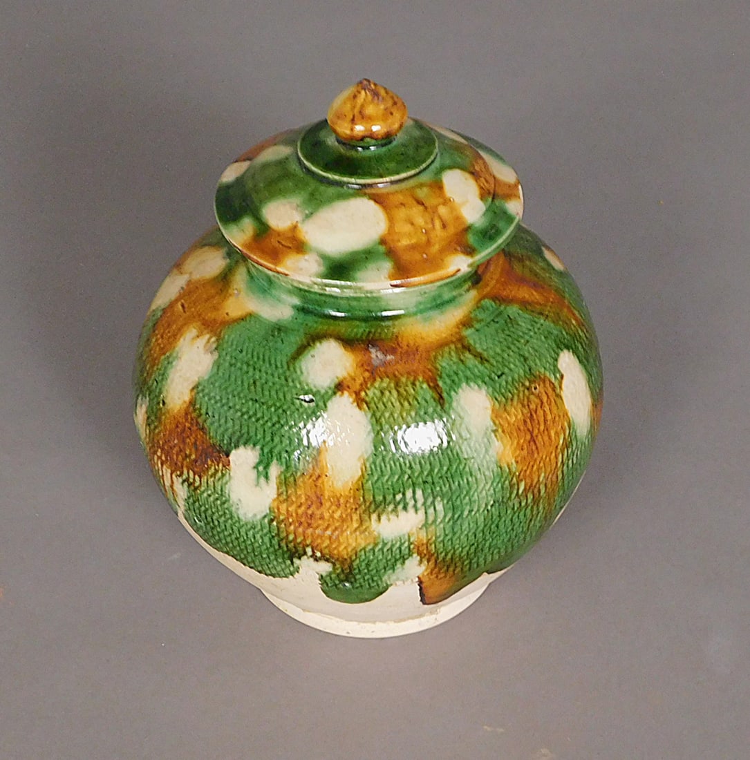 Sancai Glaze Jar with Lid Tang Dynasty (1 of 11)
