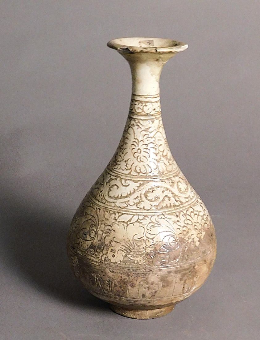 Carved Stoneware Vase Song/Yuan Dynasty (1 of 9)