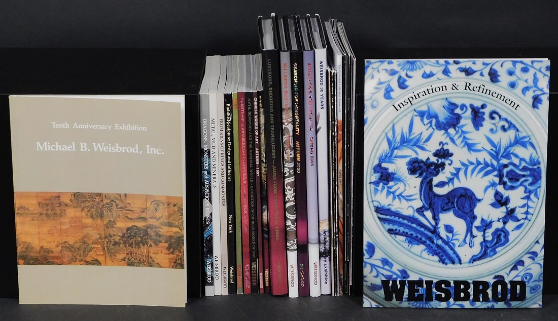 A Set of Weisbrod Chinese Arts Catalogs and Portfolios 1986-2006: A Set of Weisbrod Chinese Arts Catalogs and Portfolios, from 1986-2006, consisting of 20 catalogs and 7 portfolios, a good number of items being sold in this auction appear in these catalogs and portf