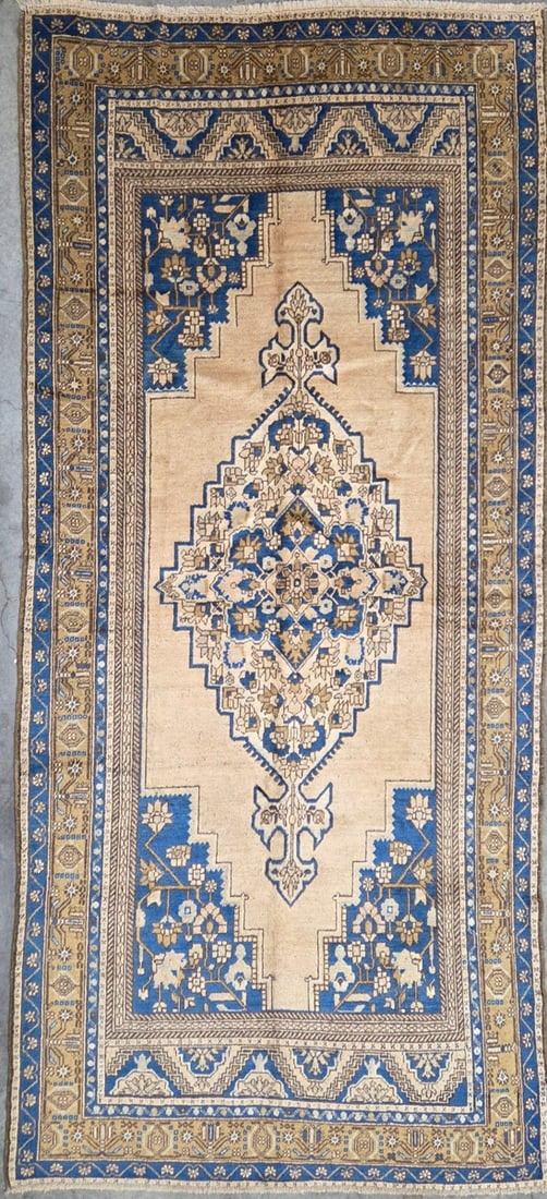 Konya - Medallion Area Rug, 5'-7" X 10'-1" (1 of 4)
