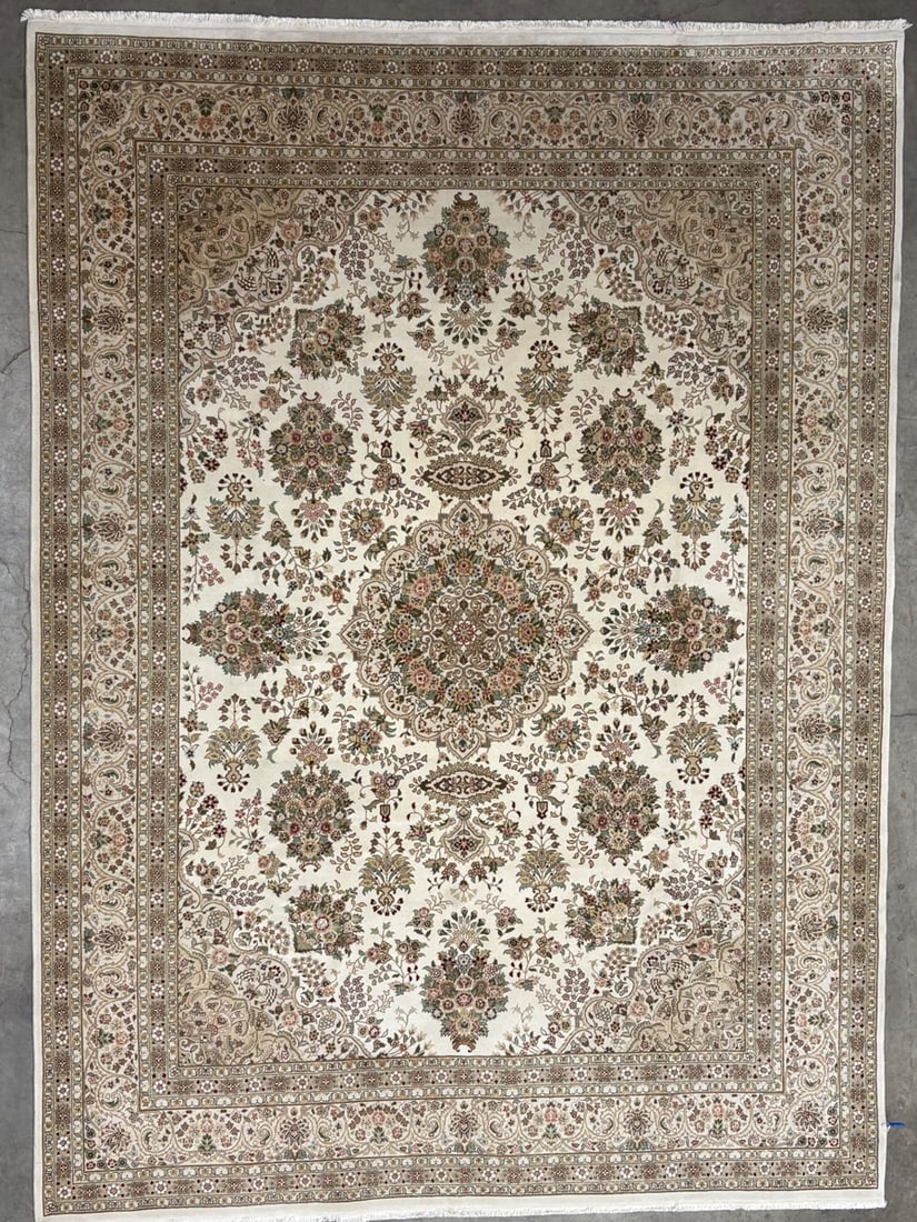 Royal- Area Rug, 8'-9" X 11'-10" (1 of 4)