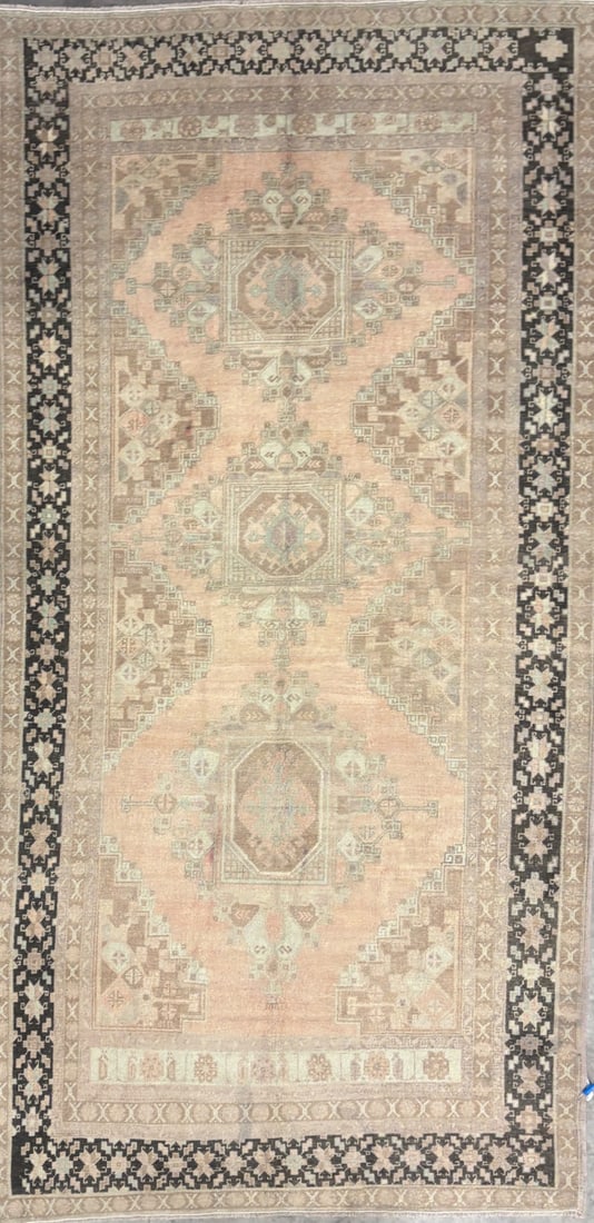 Ushak - Gallery Area Rug, 5'-5" X 10'-4" (1 of 4)