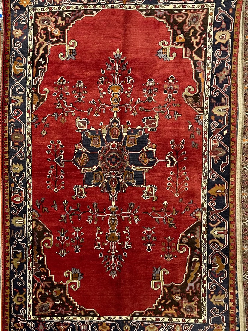 Ushak - Medallion Area Rug, 5'-8" X 9'-0" (1 of 4)