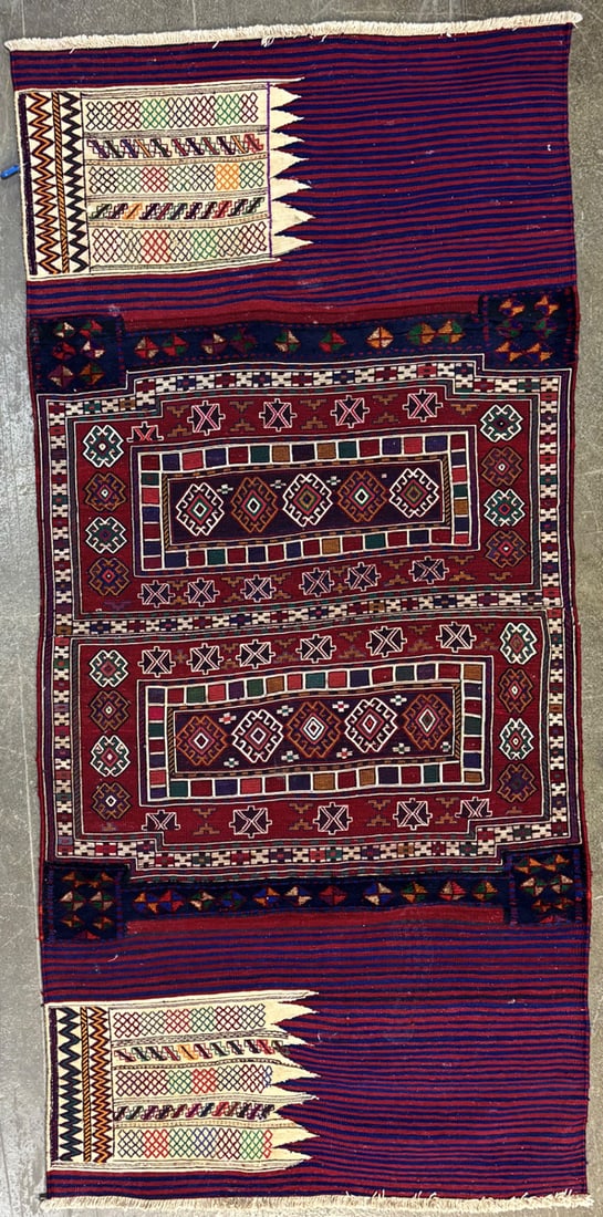 Camel Bag-G Runner, 3'-9" X 8'-2" (1 of 4)