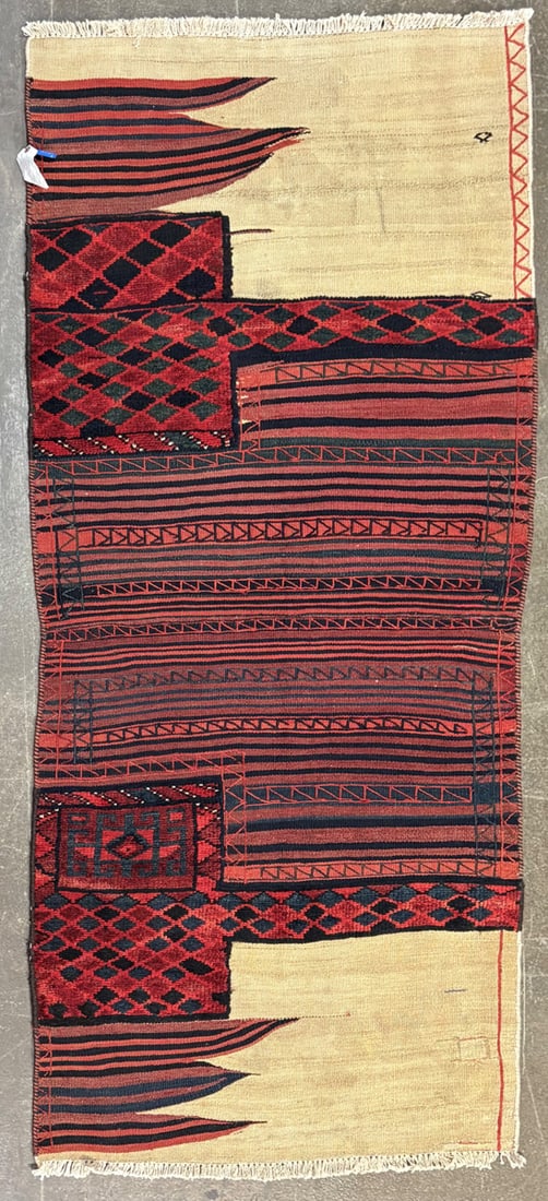 Camel Bag-G Runner, 3'-2" X 7'-6" (1 of 4)