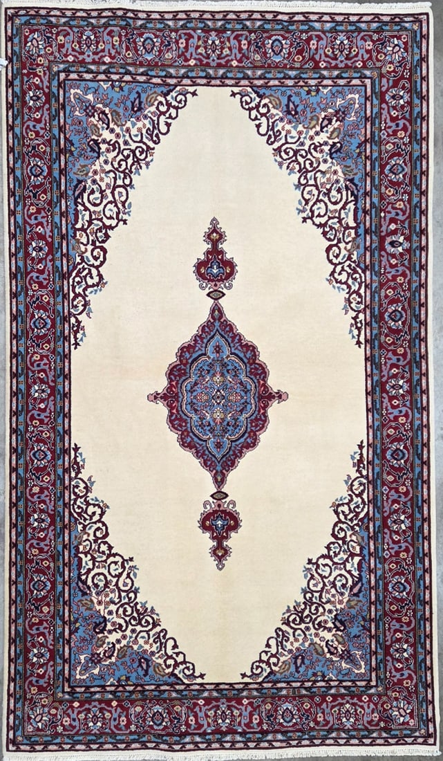 Ladik - Medallioni Area Rug, 5'-1" X 7'-8" (1 of 4)