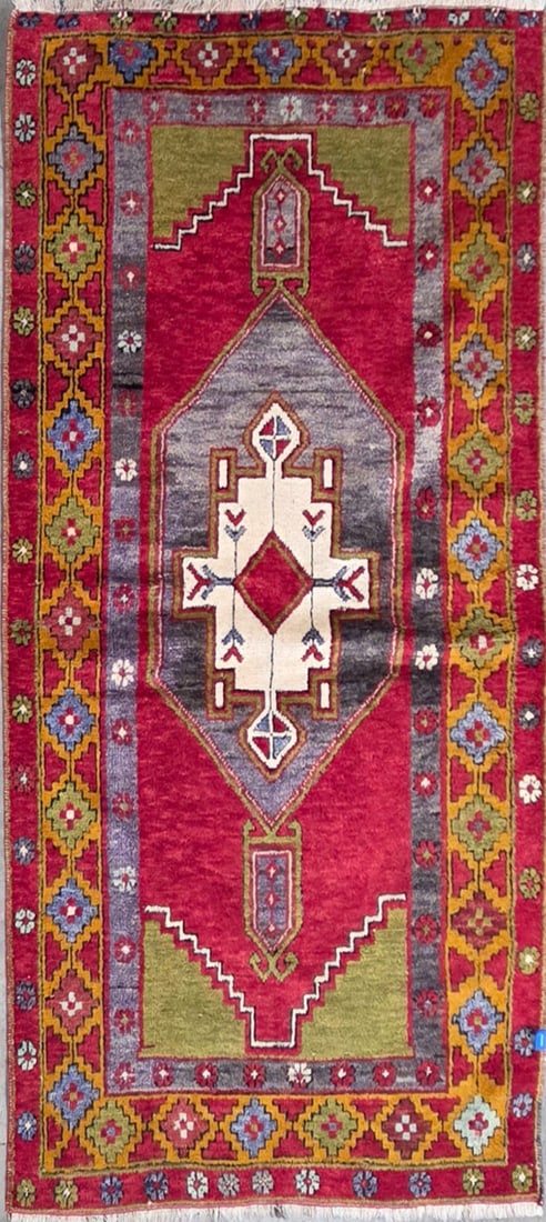 Konya - Medallion Runner, 3'-2" X 6'-9" (1 of 4)