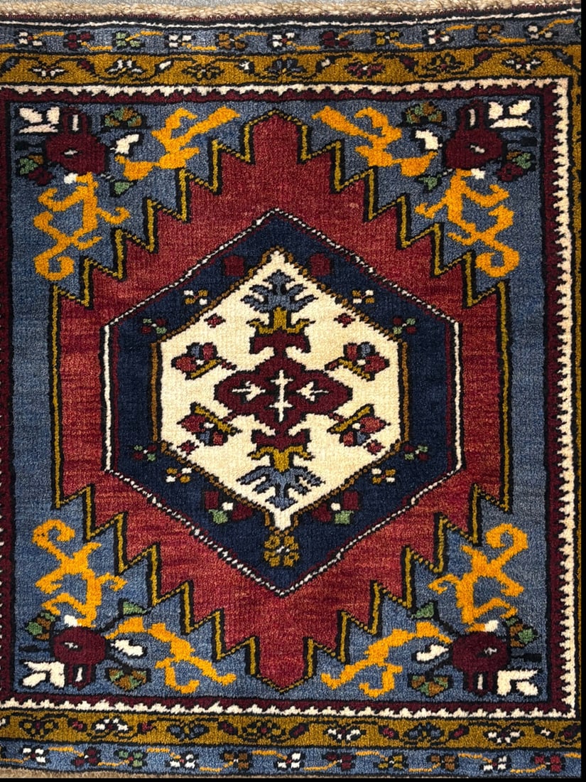 Yahyali- Accent Rug, 2'-3" X 2'-5" (1 of 4)