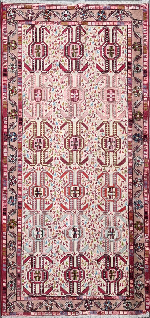 Ipekli Sumak Accent Rug, 4'-0" X 6'-0": Size: 4'-0" X 6'-0" Inventory No. 11406