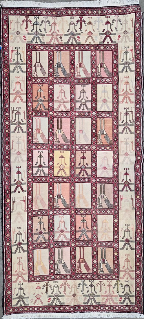 Ipekli Sumak Accent Rug, 4'-1" X 6'-7": Size: 4'-1" X 6'-7" Inventory No. 11405