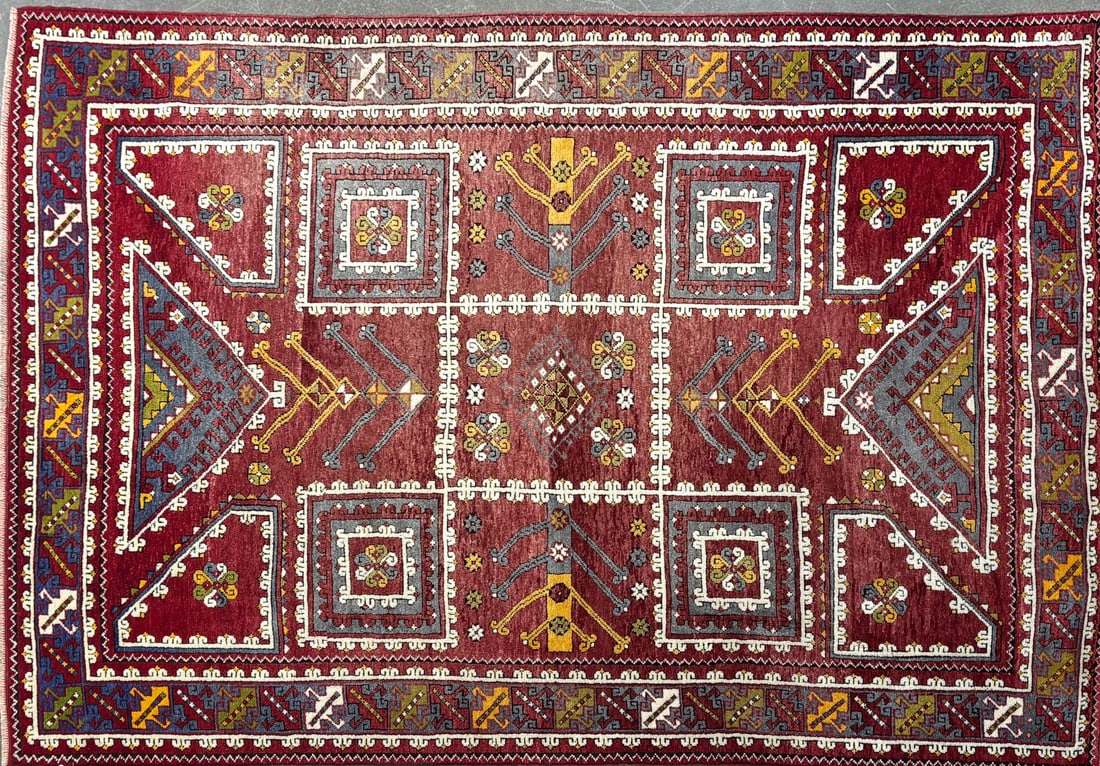 Canakkale- Area Rug, 7'-4" X 10'-10": Size: 7'-4" X 10'-10" Country of Origin: TUR Advertised Retail Price: $ 5500 Tag No. 16454 Shipping available. 