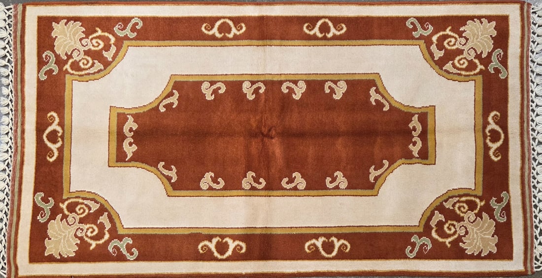 Milas- Area Rug, 4'-6" X 6'-4": Size: 4'-6" X 6'-4" Country of Origin: TUR Advertised Retail Price: $ 1135 Tag No. 15143 Shipping available.