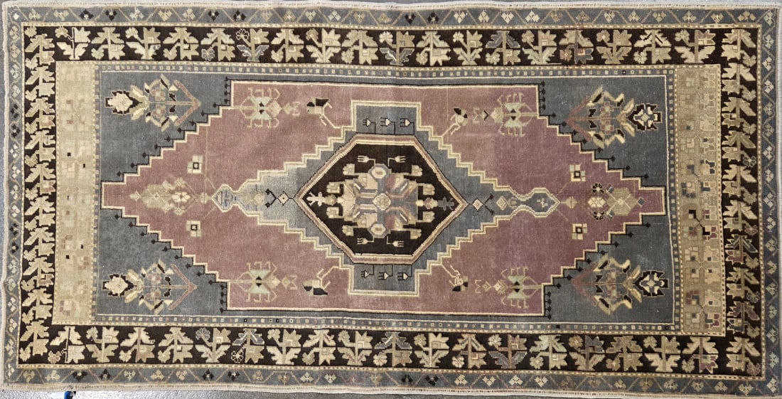 Konya - Geometric Area Rug, 4'-5" X 7'-7" (1 of 4)