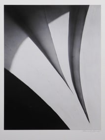 Howard Bond: Arches, Naoussa, Paros