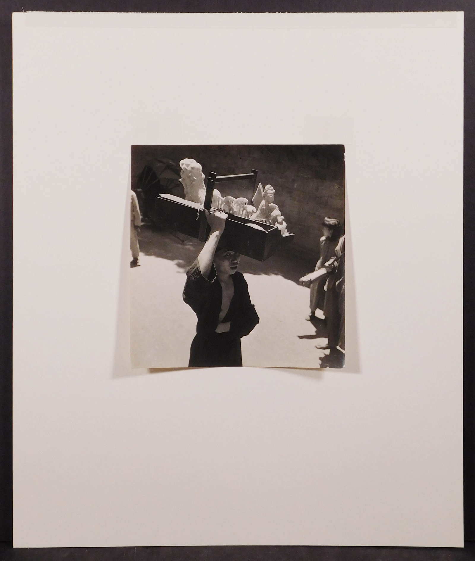Cecil Beaton: Chinese Sweetseller with Sugar Sculptures, 1945 (1 of 7)