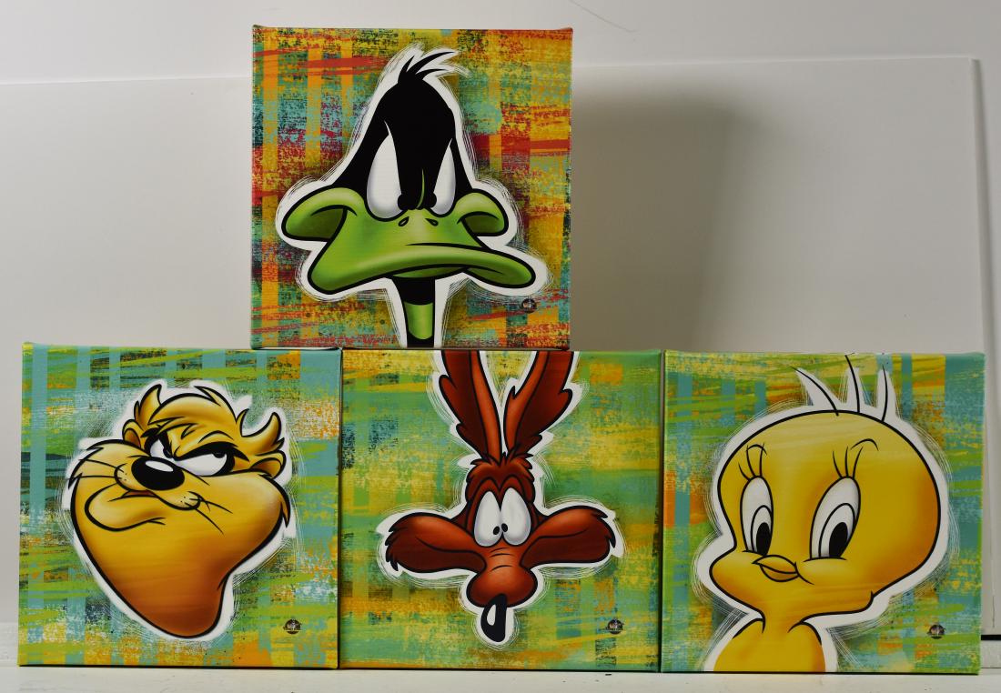 4 Warner Bros. Canvas Head Shots -Daffy/Wile (1 of 7)