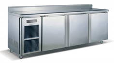 105: 3 Door Stainless Steel Counter Fridge 0 to 10°C 91