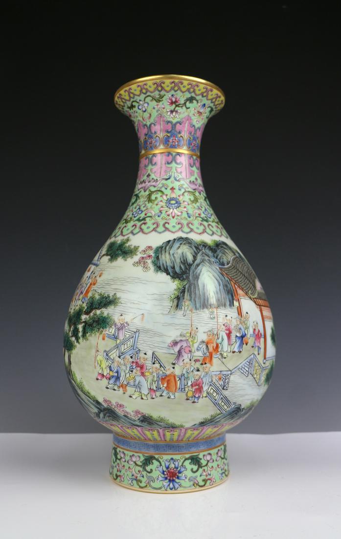 CHINESE FAMILLE ROSE PORCELAIN VASE (1 of 8)