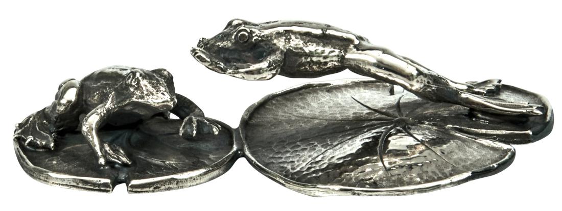 Mario Buccellati Frogs on Lilypads: Mario BuccellatiFrogs on LilypadsItalysterling silverimpressed marks1"h x 3.5"l x 2"w