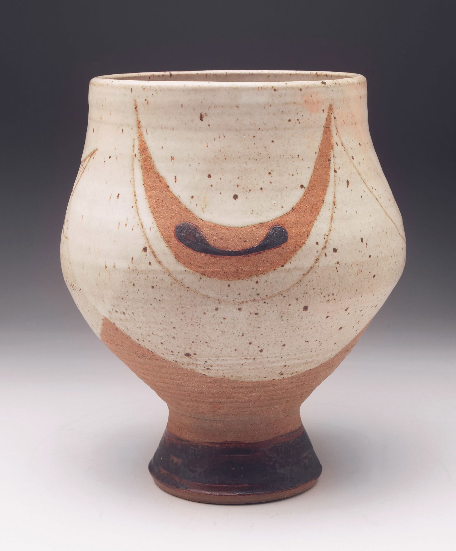 Daniel Rhodes vase (1 of 4)