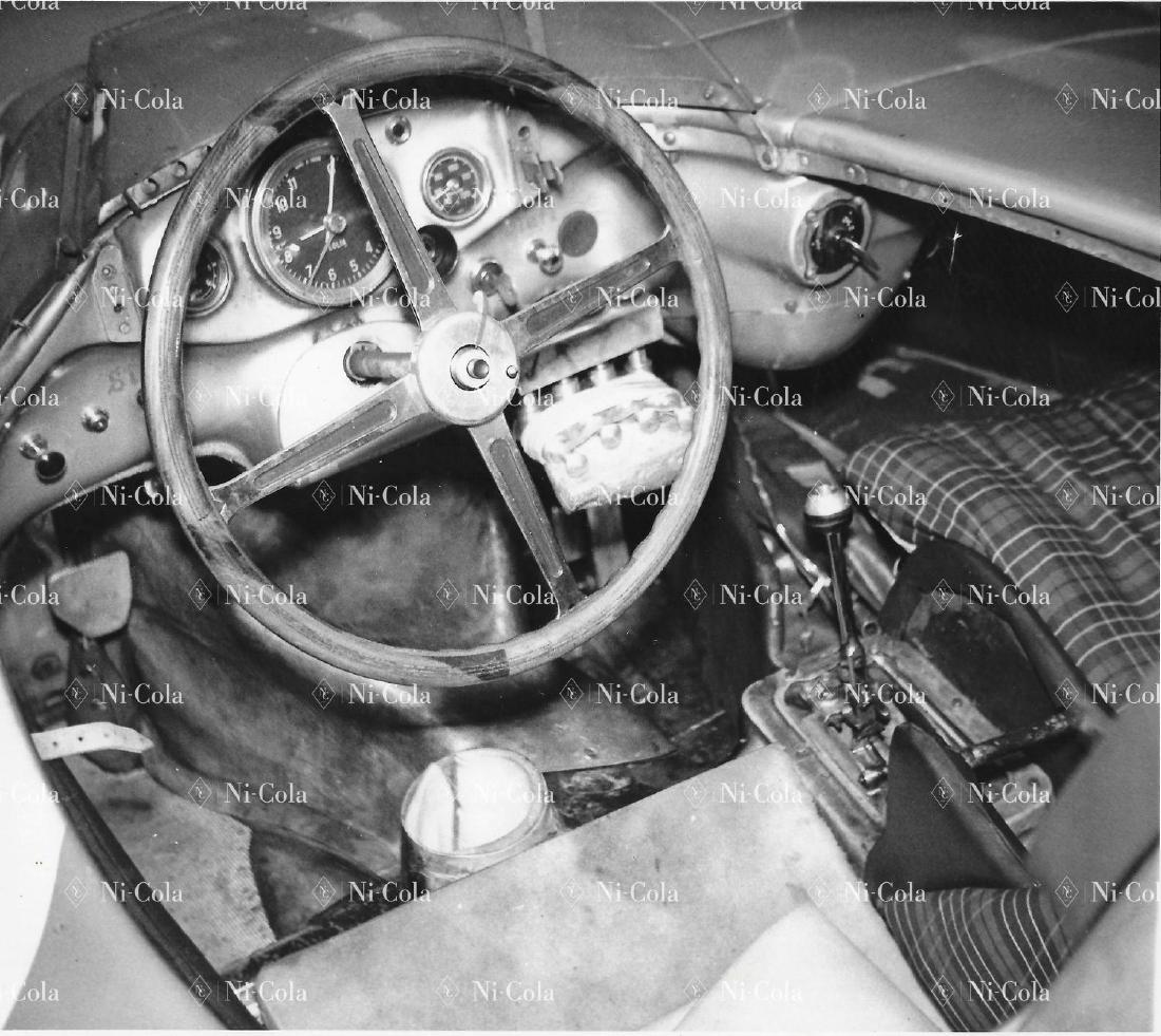 Mercedes-Benz Original b/w press photo cockpit Mercedes: The winner car of the Tourist Trophy, 17 x 15 cm, excellent sharpness