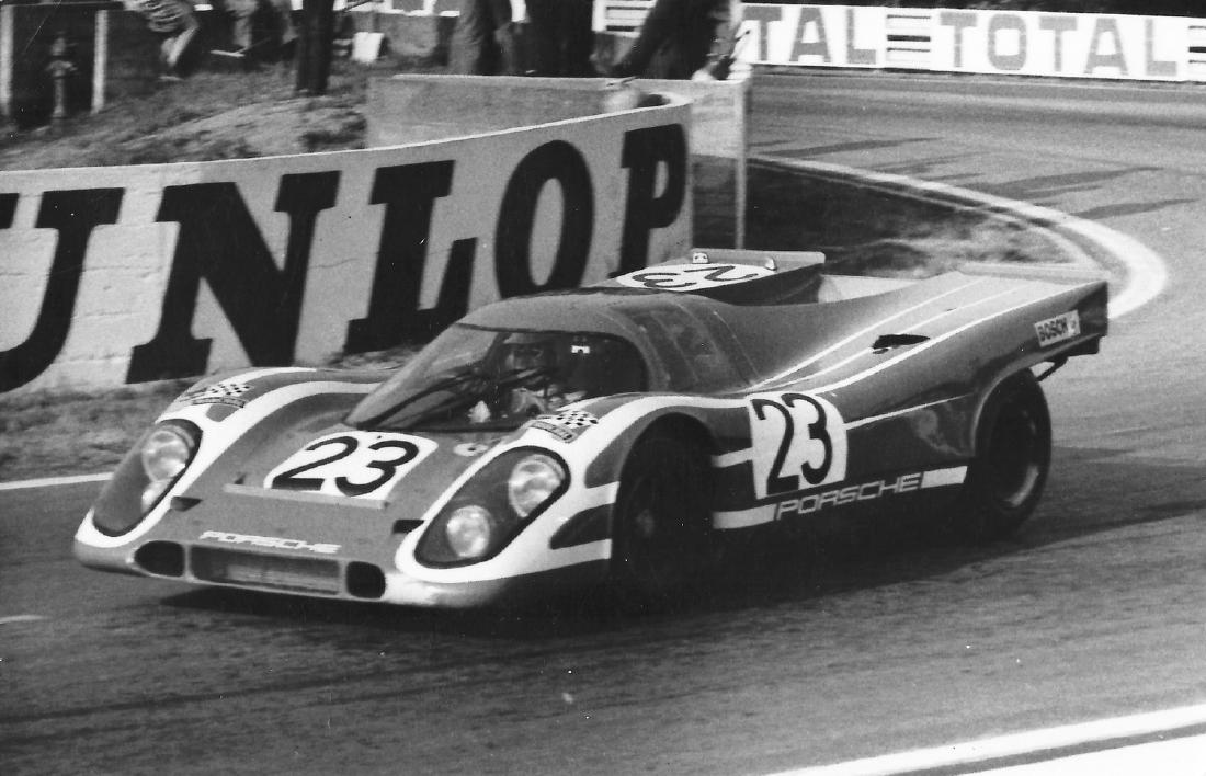 Porsche Original b/w press photo Le Mans 1970 Porsche: Winner car from Herrmann and Attwood, first Porsche victory in Le Mans, 13,5 x 9 cm