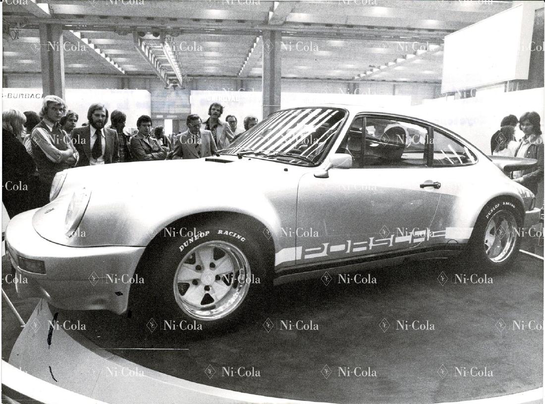 Porsche Original B/W press photo type 911 Turbo 2.7 (1 of 1)