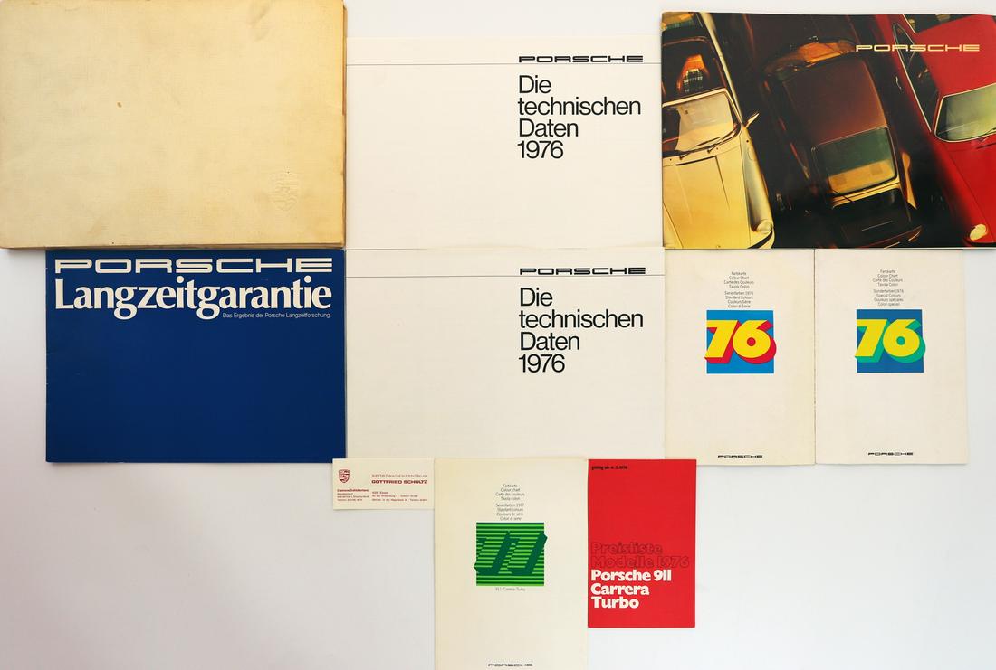 Porsche 8-pieces brochure from 1976 (1 of 1)