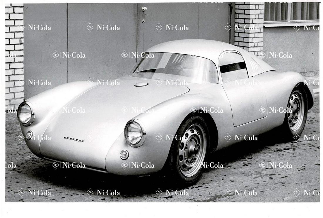 Porsche Original B/W press photo Porsche 550 Coupe from (1 of 1)
