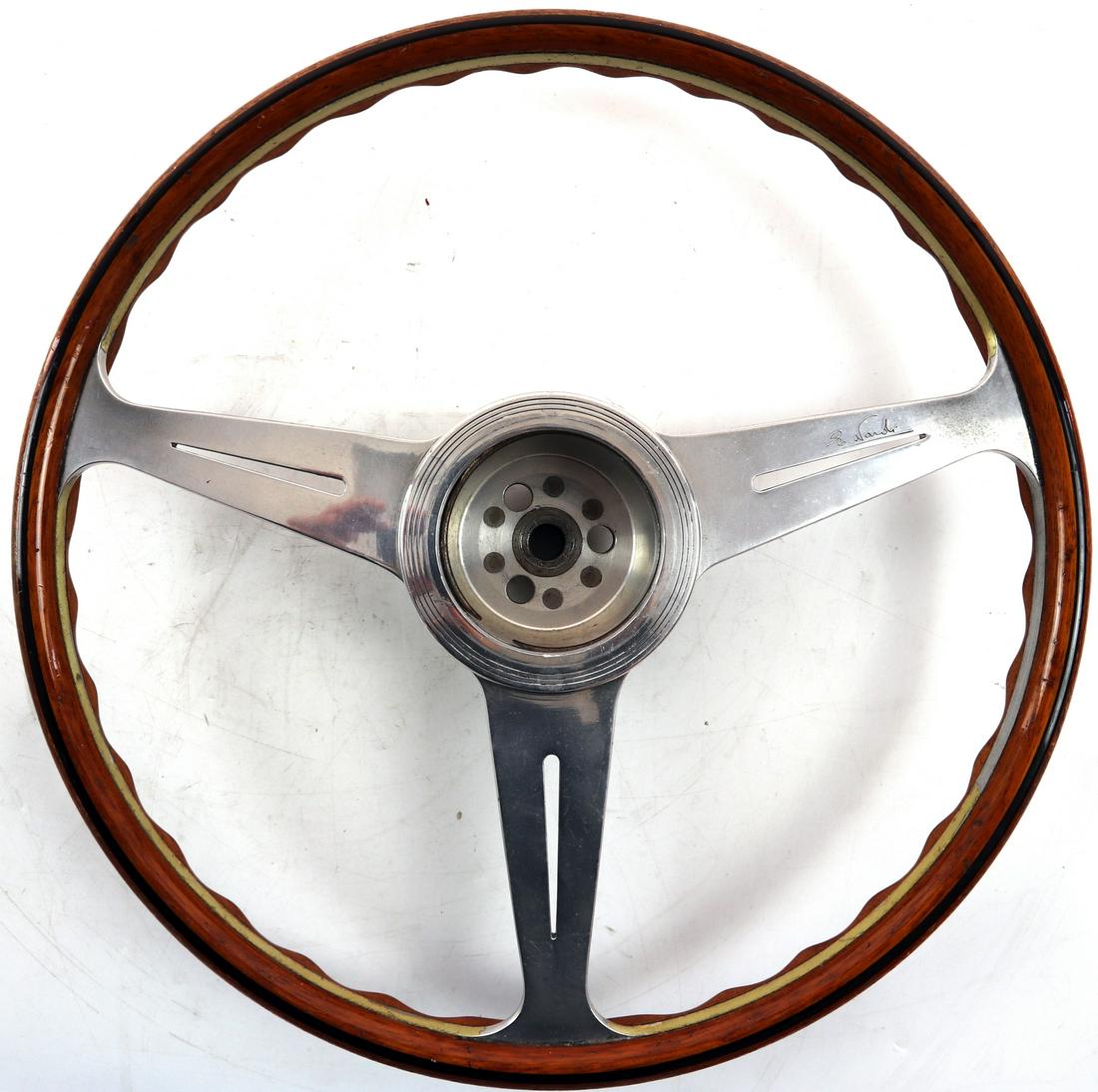 NARDI Wooden steering wheel from 1965: Diameter: 42 cm, with gearing Diameter: 17 mm, rare, in very good condition