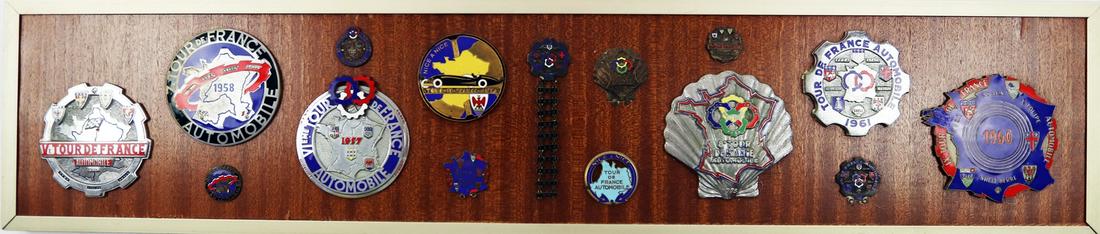 Automobilia 15 badges/pins 'Tour de France Automobile' (1 of 1)