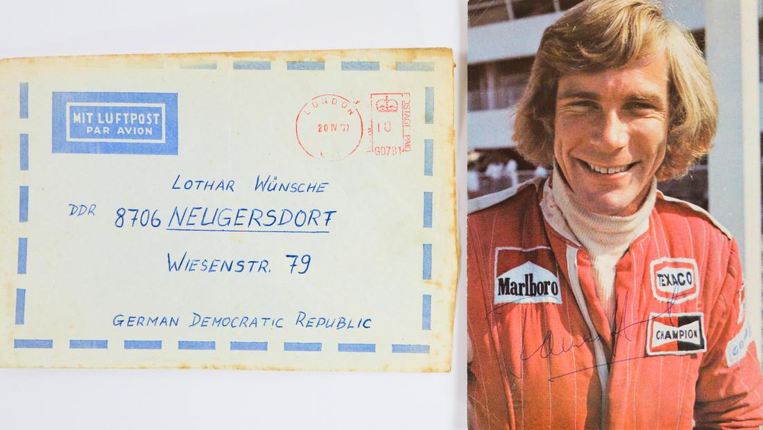 Autogramm Autographed original postcard of James Hunt (1 of 1)