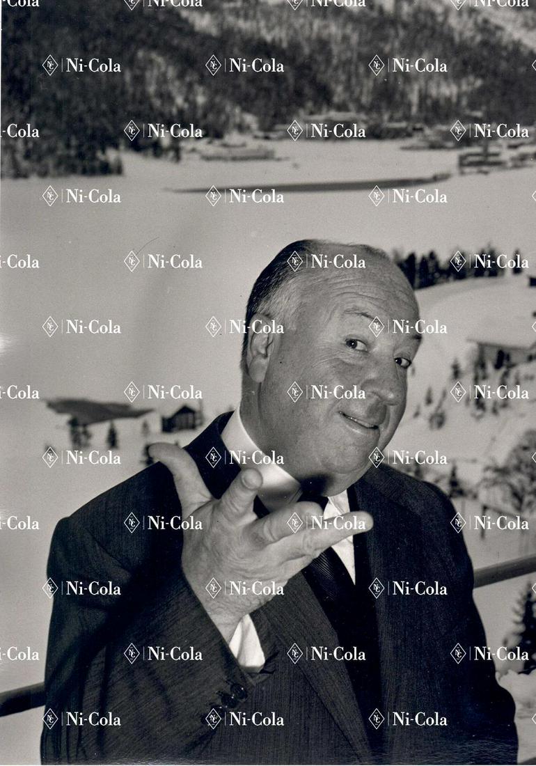 Fotografie Alfred Hitchcock 1960 in St. Moritz (1 of 1)
